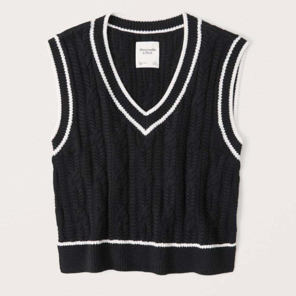 Abercrombie Cropped V-Neck Sweater Vest | Black